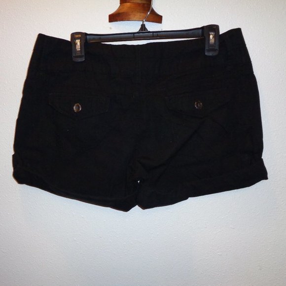 BLUE Spice Black Shorts Size 11 - Picture 1 of 5